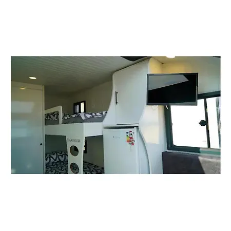Huzurlu Bir Tatil - Caravan Serenity אתר קמפינג Domalı