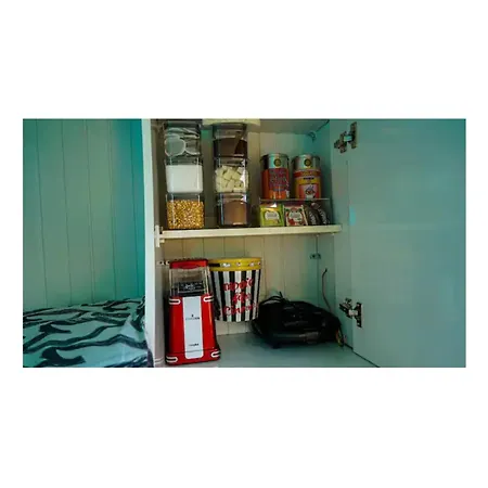 Huzurlu Bir Tatil - Caravan Serenity אתר קמפינג *